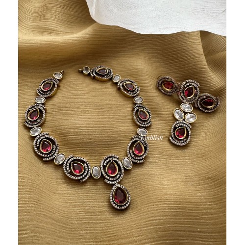 Victorian swirl  Neckpiece - Red