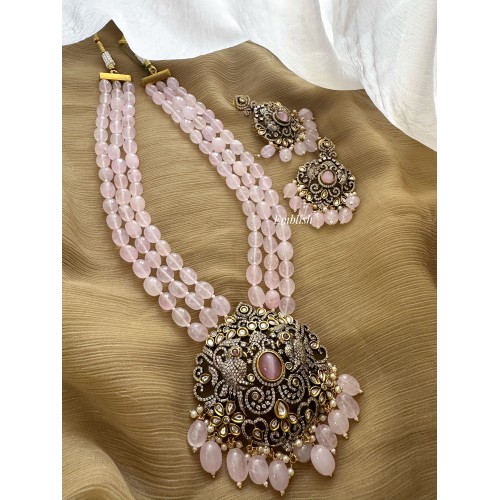 Royal Victorian Flower with Parrot Pearl Neckpiece - Pastel Pink