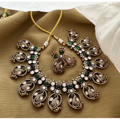 Victorian Peacock Mango Neckpiece - Green