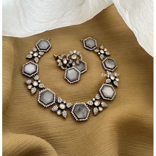 Victorian Flower Diamond Shape Neckpiece  - Grey