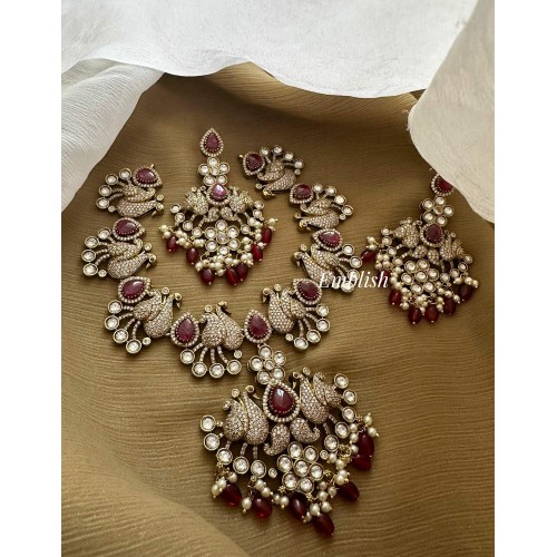 Victorian Dancing Peacock Tear Drop Neckpiece - Red