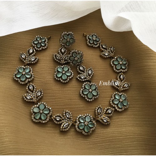 Victorian Flower leaf Neckpiece - Pastel Blue