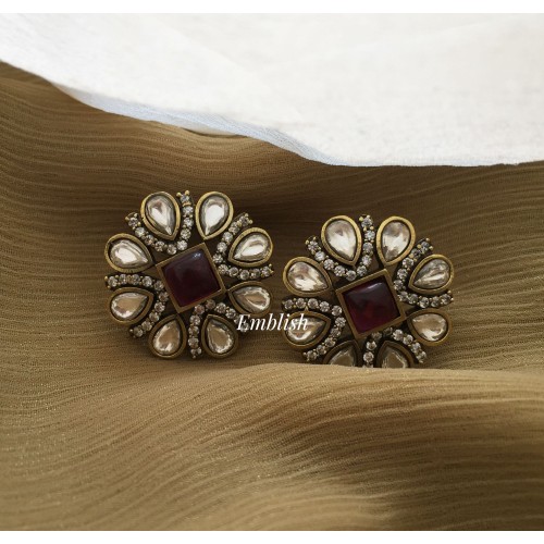 Victorian Flower Stud 1 -  Red