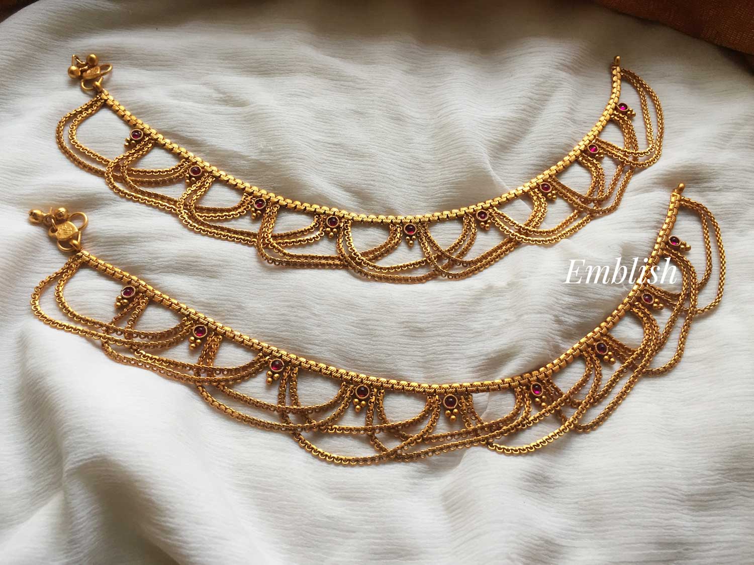 Matte Finish Curve chain layer Anklet