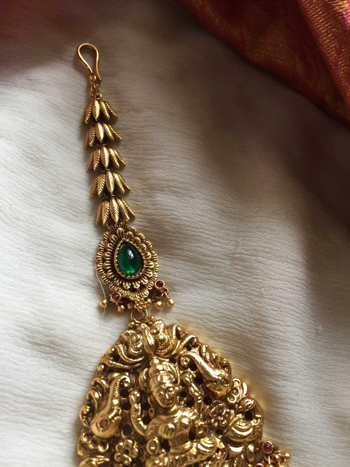 Lakshmi with Haathi Lotus Tikka - Gold Beads.